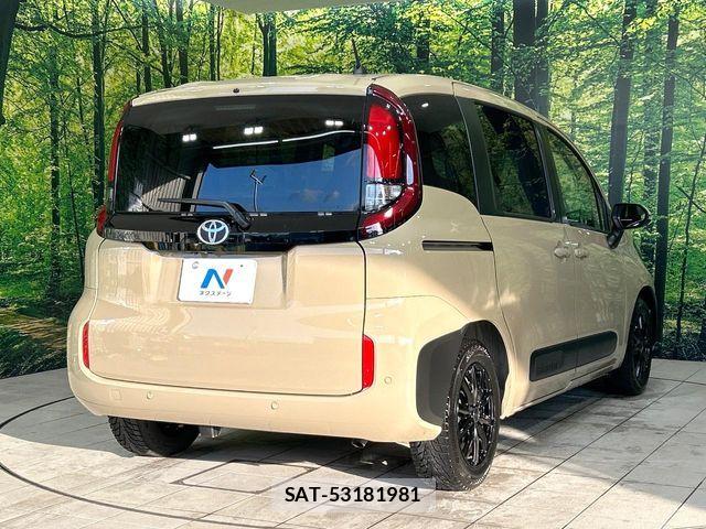 Toyota SIENTA 2025-02 8038218-17