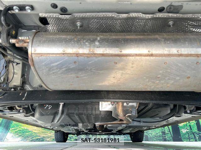 Toyota SIENTA 2025-02 8038218-19