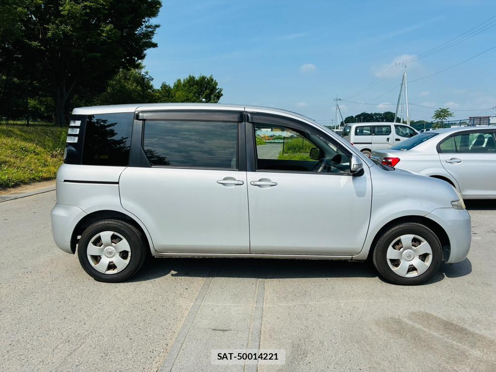 Toyota SIENTA 2009-01 7974300-5