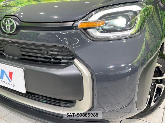 Toyota SIENTA 2024-02 8038216-11