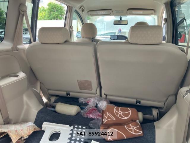 Toyota SIENTA 2006-10 8038256-10