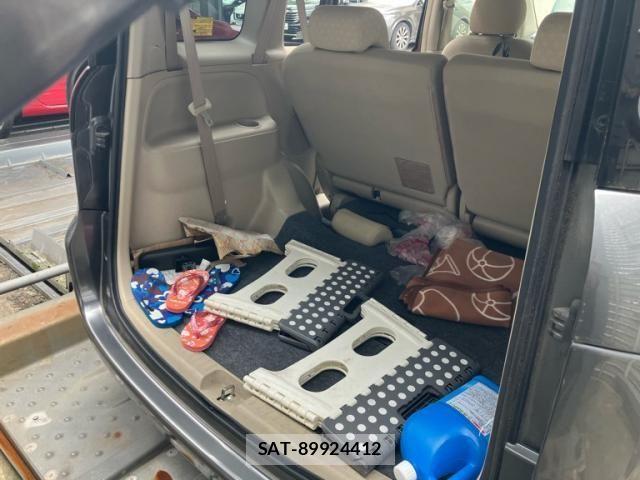 Toyota SIENTA 2006-10 8038256-12