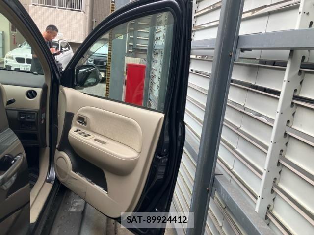Toyota SIENTA 2006-10 8038256-15