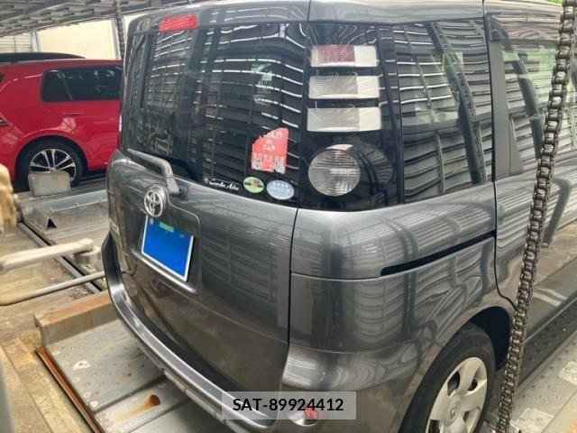 Toyota SIENTA 2006-10 8038256-4