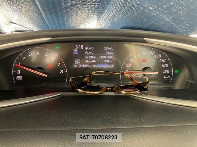 Toyota SIENTA 2022-04 8038224-16