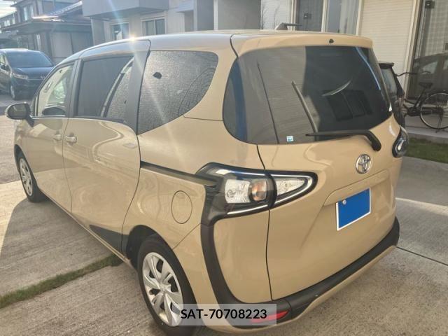 Toyota SIENTA 2022-04 8038224-2