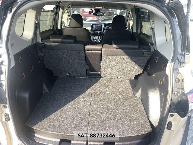Toyota SIENTA 2019-01 8038231-3