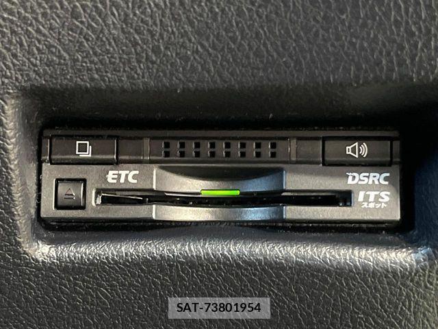 Toyota SIENTA 2015-07 8038235-6