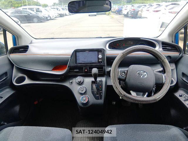 Toyota SIENTA 2018-07 8038241-1