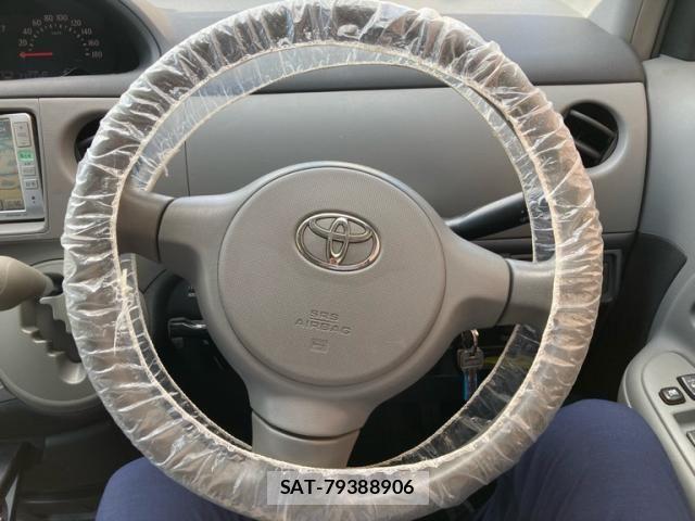 Toyota SIENTA 2008-07 8038258-13