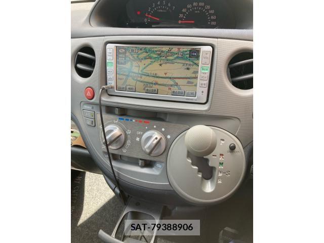 Toyota SIENTA 2008-07 8038258-17