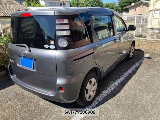 Toyota SIENTA 2008-07 8038258-3