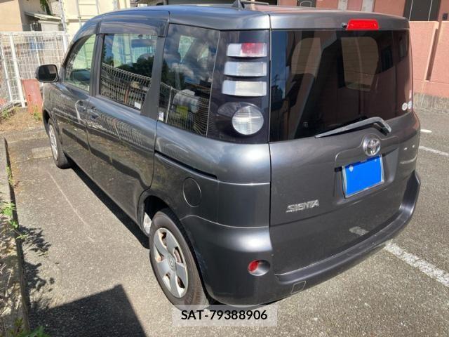 Toyota SIENTA 2008-07 8038258-4