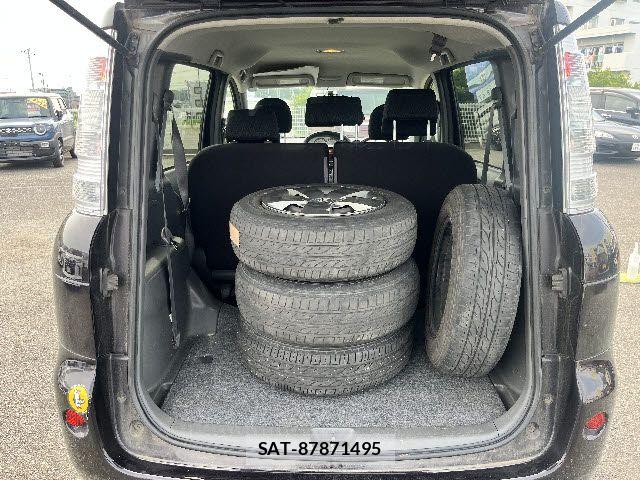 Toyota SIENTA 2013-01 8038242-20