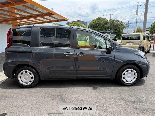 Toyota SIENTA 2025-04 8038217-10