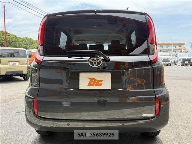 Toyota SIENTA 2025-04 8038217-13