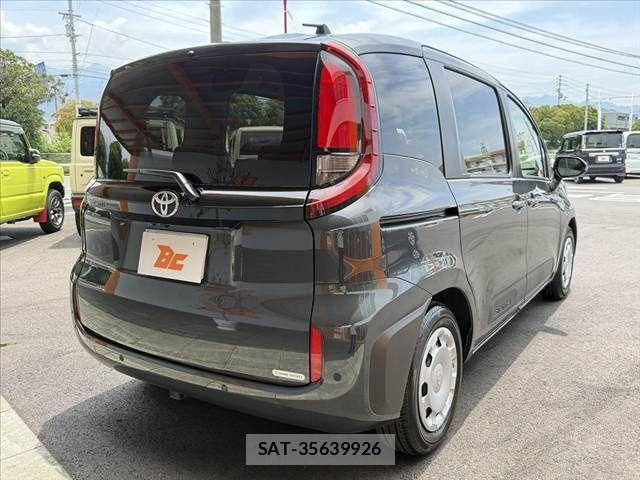 Toyota SIENTA 2025-04 8038217-14
