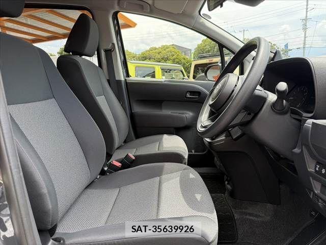Toyota SIENTA 2025-04 8038217-15
