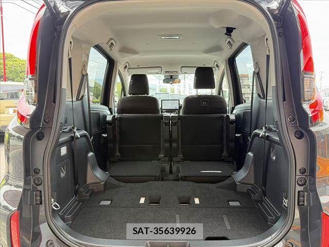 Toyota SIENTA 2025-04 8038217-21