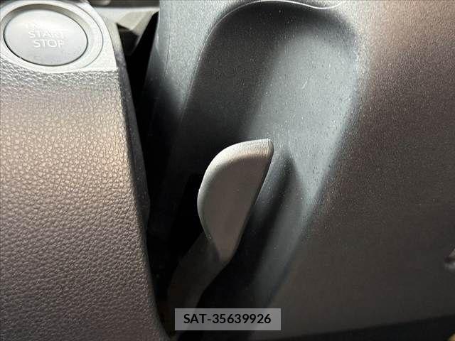 Toyota SIENTA 2025-04 8038217-27