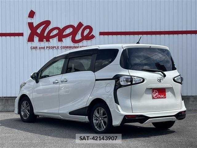 Toyota SIENTA 2016-12 8038233-1