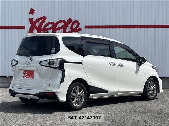 Toyota SIENTA 2016-12 8038233-2