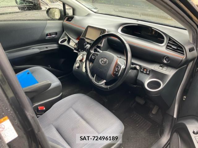 Toyota SIENTA 2017-02 8038239-11