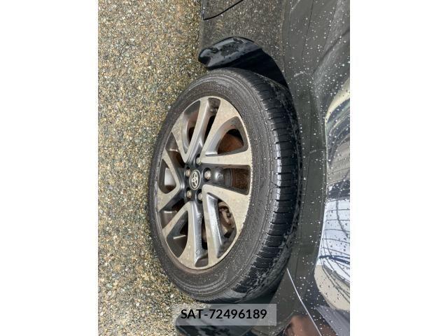 Toyota SIENTA 2017-02 8038239-2