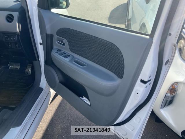 Toyota SIENTA 2005-08 8038251-10