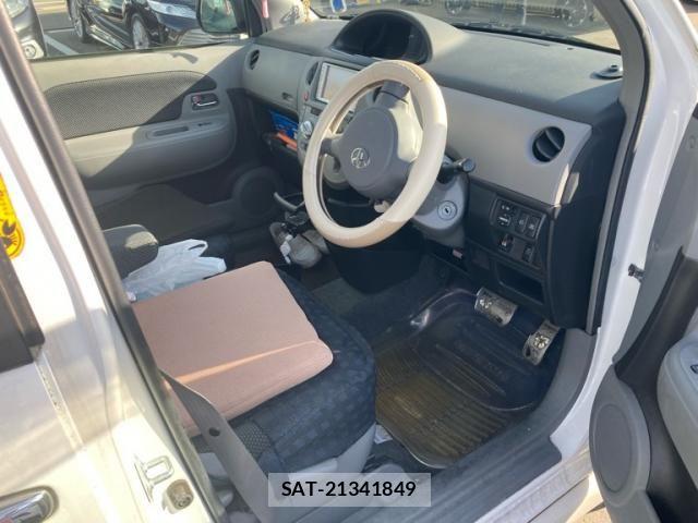 Toyota SIENTA 2005-08 8038251-11