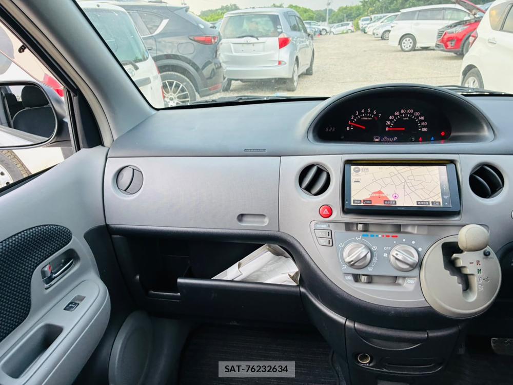 Toyota SIENTA 2005-10 7972172-15
