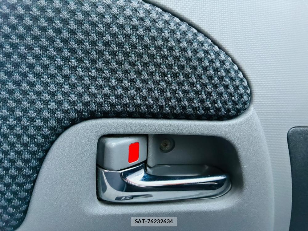 Toyota SIENTA 2005-10 7972172-20
