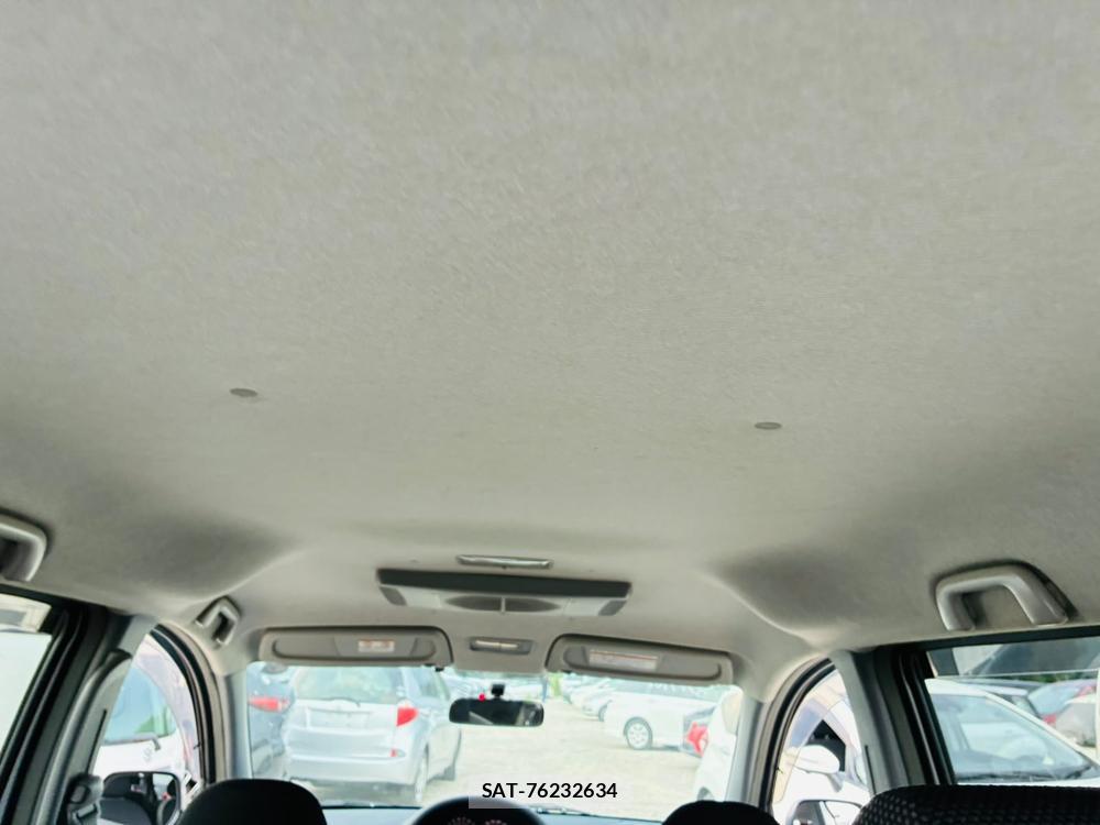 Toyota SIENTA 2005-10 7972172-22