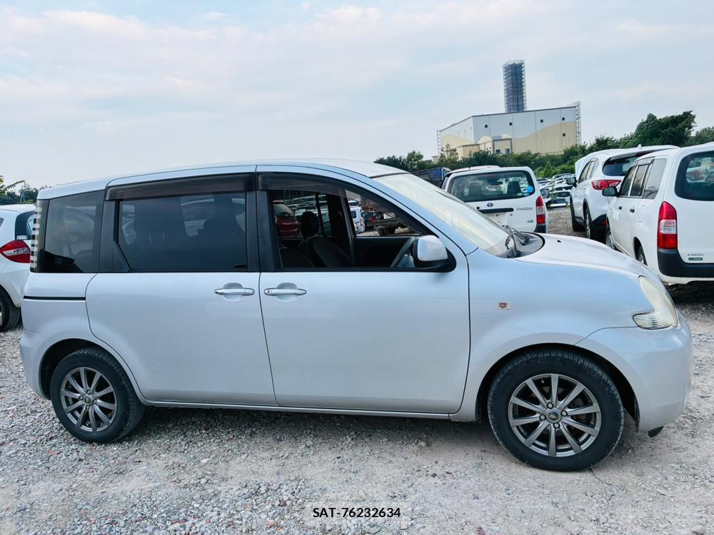 Toyota SIENTA 2005-10 7972172-5