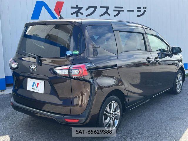 Toyota SIENTA 2018-10 8075561-17