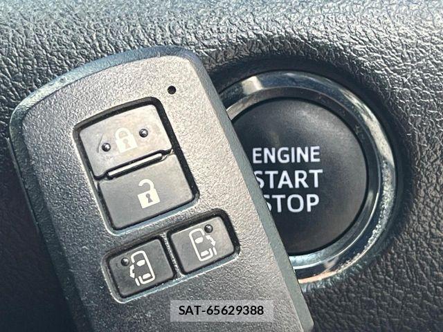 Toyota SIENTA 2018-10 8075561-7