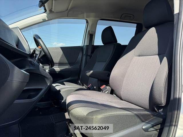 Toyota SIENTA 2020-06 8075562-16