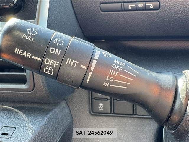 Toyota SIENTA 2020-06 8075562-28