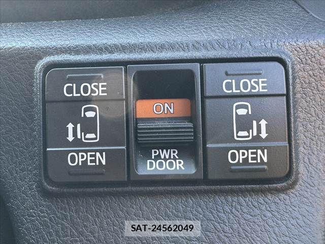 Toyota SIENTA 2020-06 8075562-4
