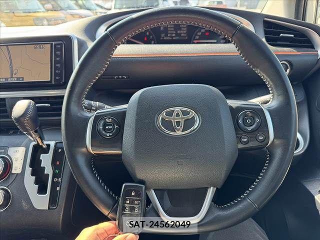 Toyota SIENTA 2020-06 8075562-6