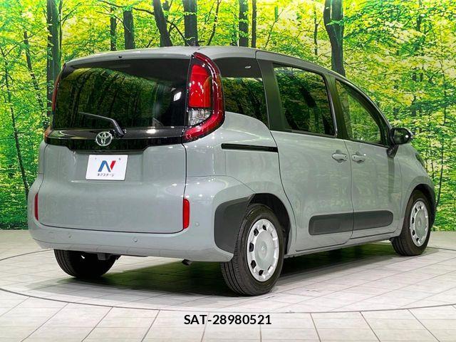 Toyota SIENTA 2023-06 8075558-16