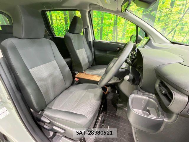 Toyota SIENTA 2023-06 8075558-7