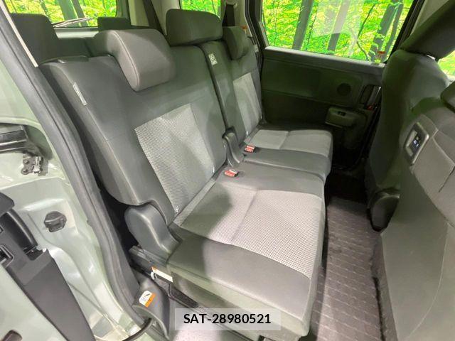 Toyota SIENTA 2023-06 8075558-8