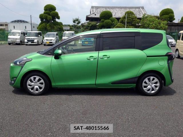 Toyota SIENTA 2016-09 8075563-11