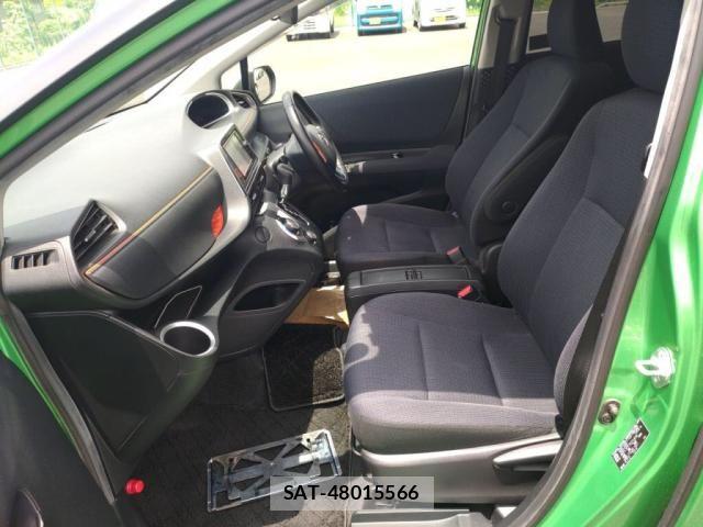 Toyota SIENTA 2016-09 8075563-21