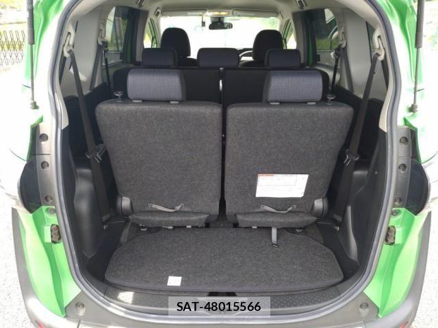 Toyota SIENTA 2016-09 8075563-24