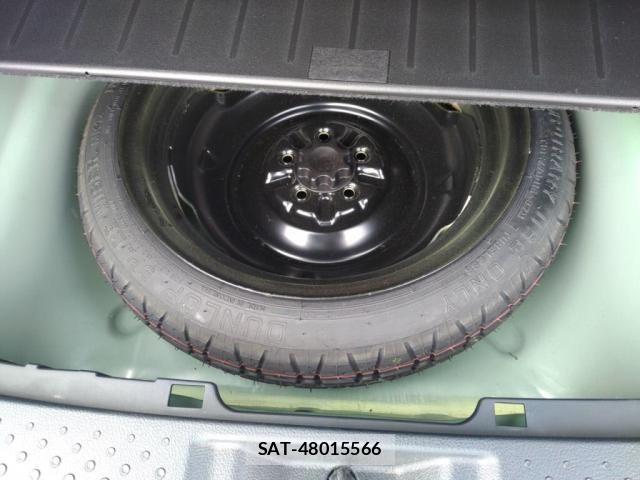 Toyota SIENTA 2016-09 8075563-27