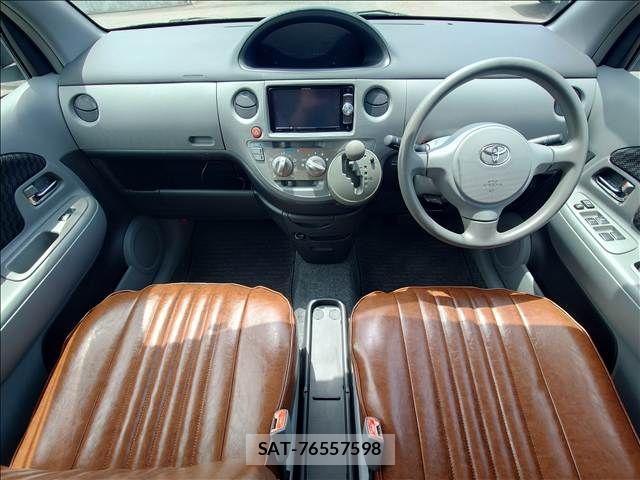 Toyota SIENTA 2008-09 8075565-1