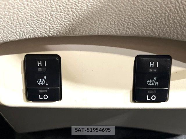 Toyota SIENTA 2016-03 8075569-6