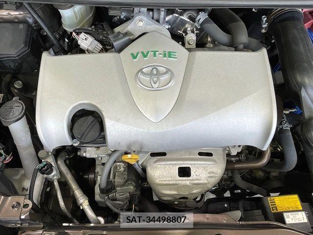 Toyota SIENTA 2017-01 8075567-17